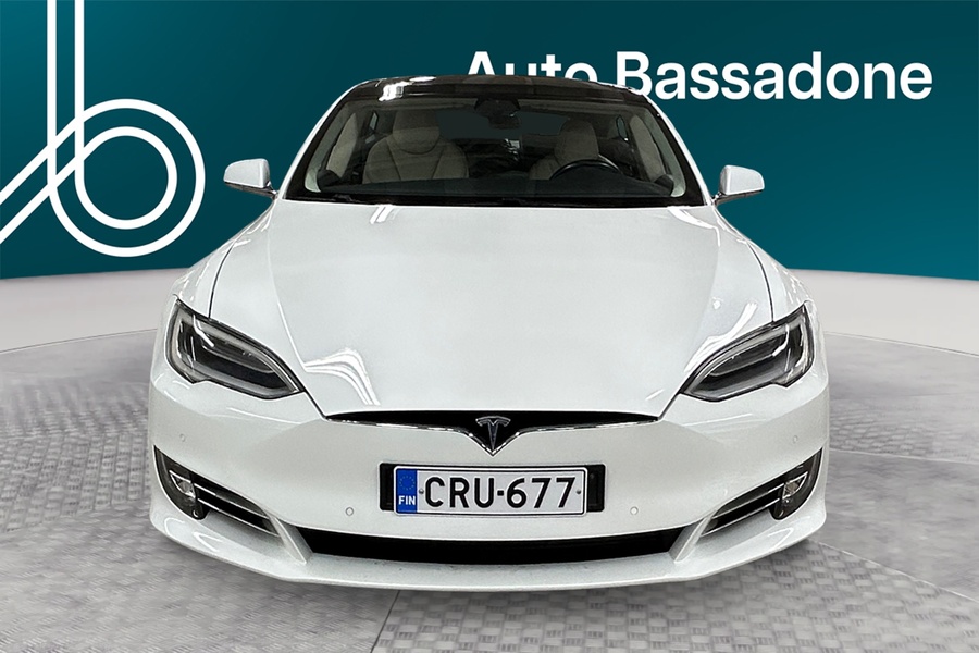Tesla Model S vaihtoauto