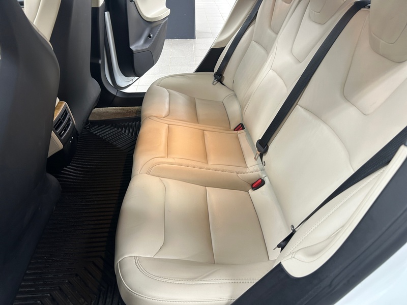 Tesla Model S vaihtoauto