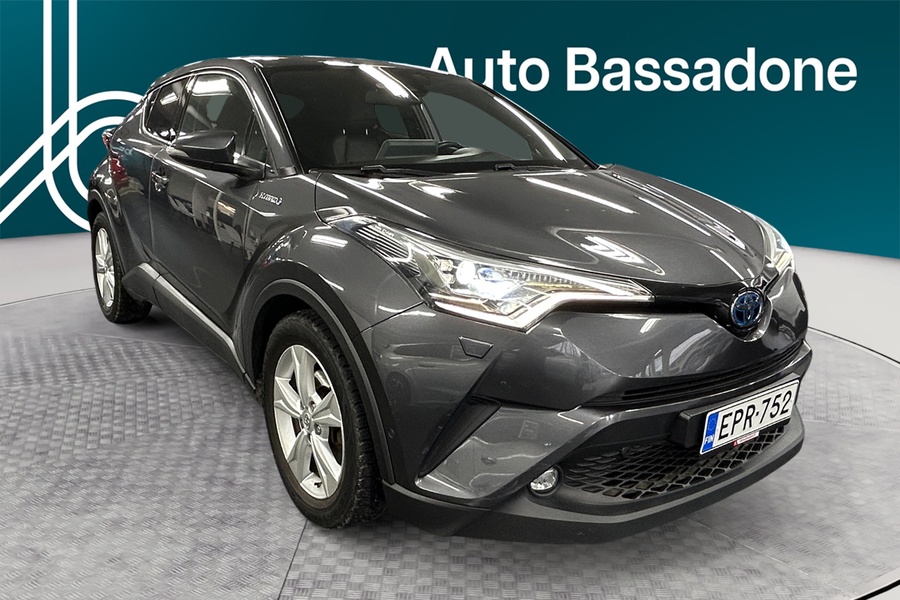 Toyota C-HR vaihtoauto