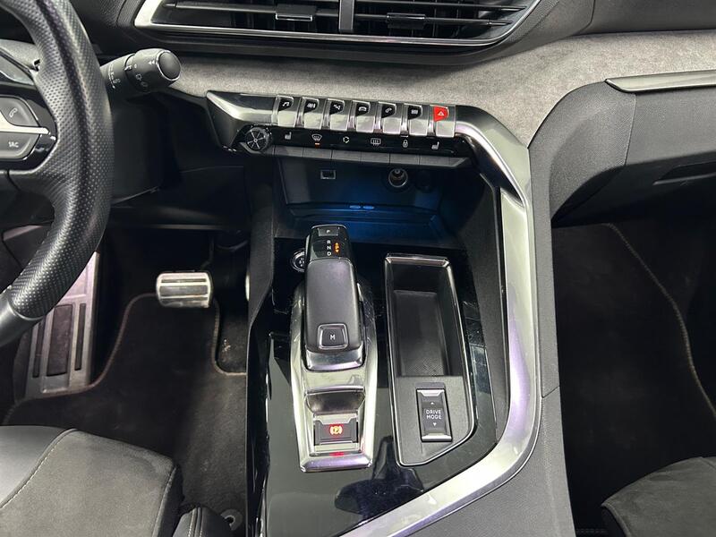 Peugeot 5008 vaihtoauto