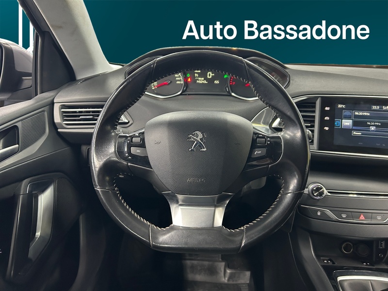 Peugeot 308 vaihtoauto