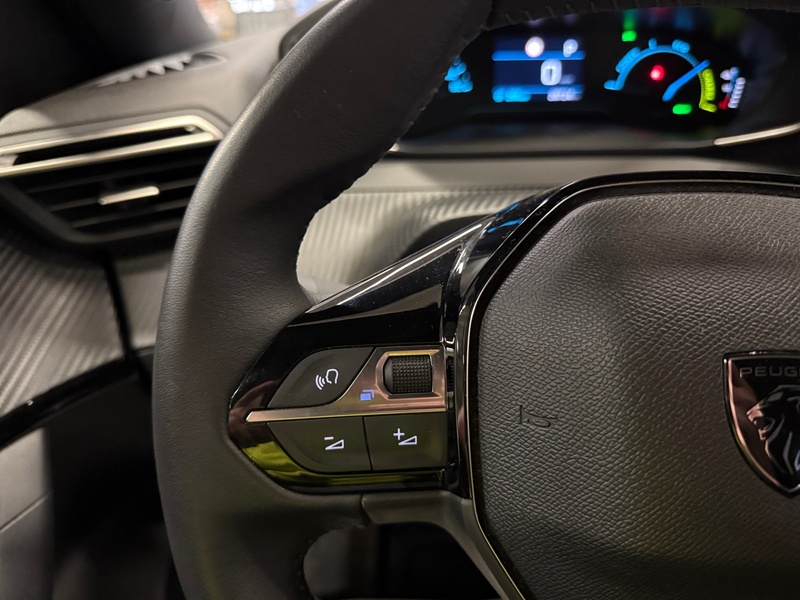 Peugeot e-2008 vaihtoauto