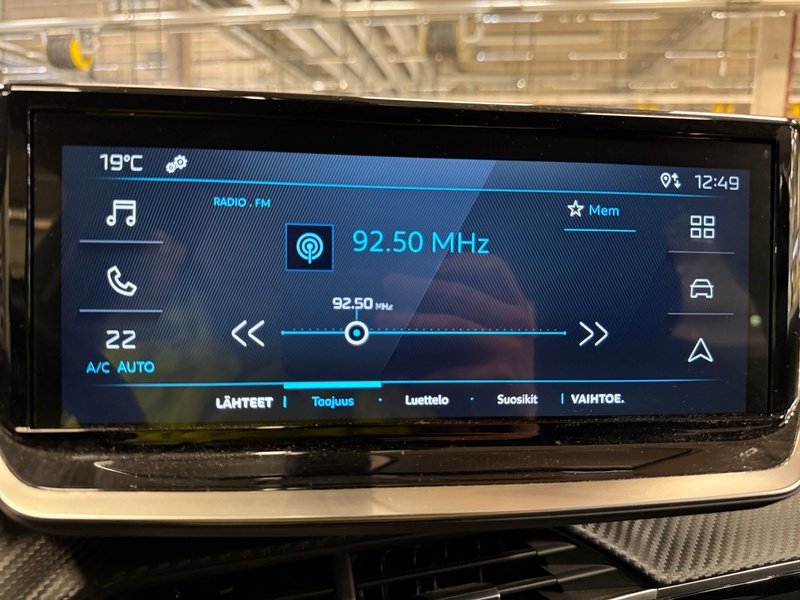 Peugeot e-2008 vaihtoauto