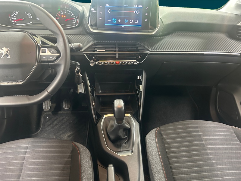 Peugeot 208 vaihtoauto