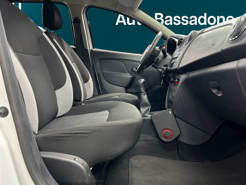 Dacia Sandero vaihtoauto