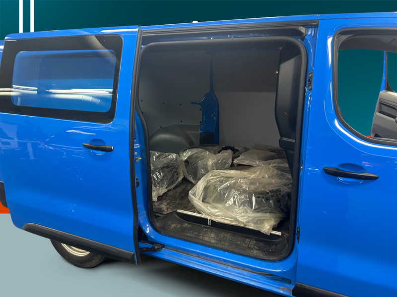 Opel Vivaro vaihtoauto