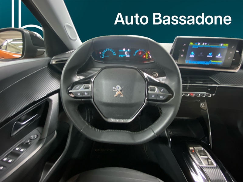 Peugeot e-2008 vaihtoauto