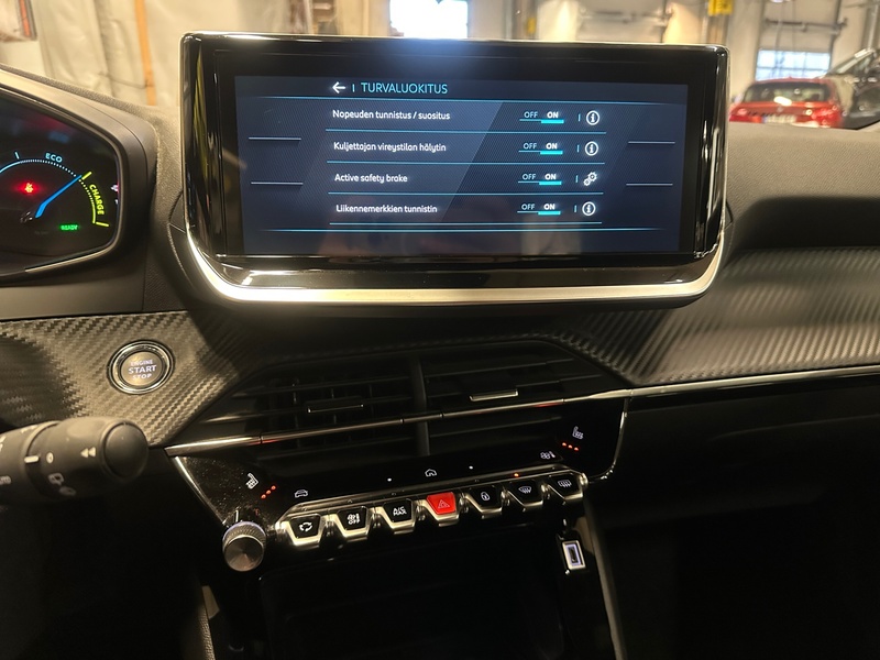 Peugeot e-2008 vaihtoauto