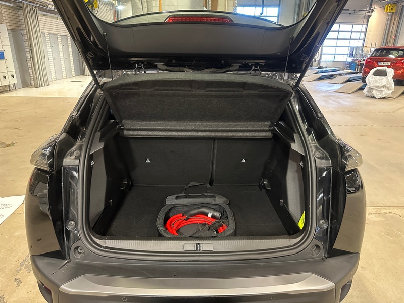 Peugeot e-2008 vaihtoauto