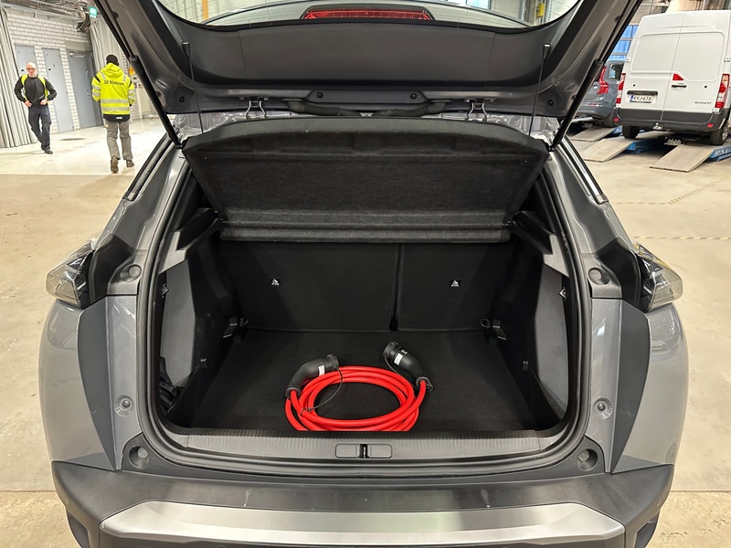 Peugeot e-2008 vaihtoauto