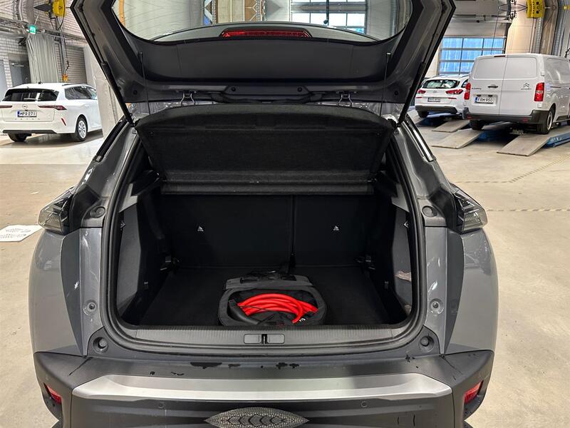 Peugeot e-2008 vaihtoauto