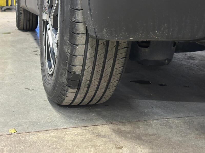 Peugeot e-2008 vaihtoauto