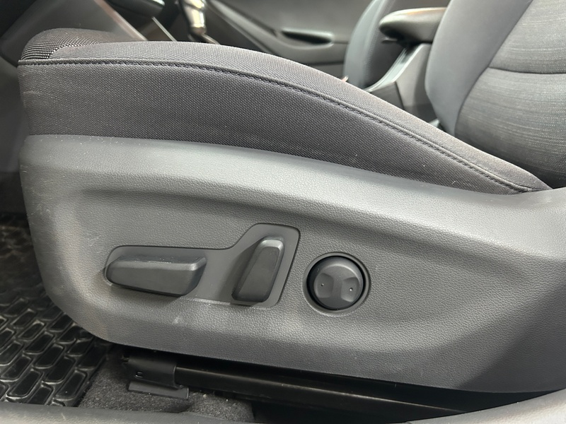 Hyundai IONIQ hybrid vaihtoauto