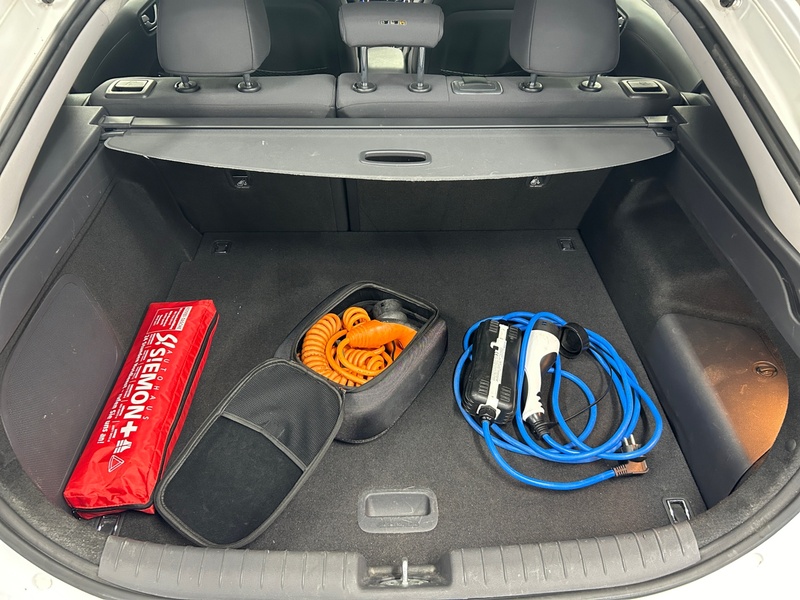 Hyundai IONIQ plug-in vaihtoauto