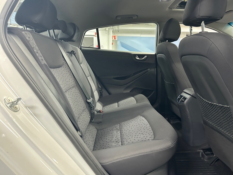 Hyundai IONIQ plug-in vaihtoauto