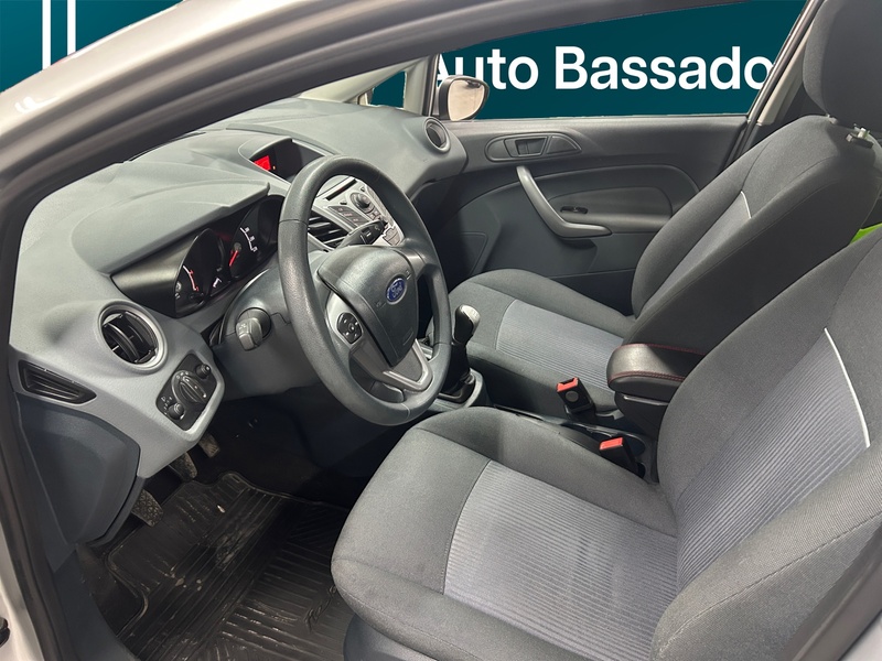Ford Fiesta vaihtoauto
