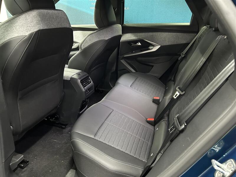 Peugeot E-3008 vaihtoauto