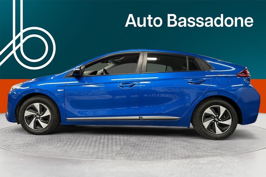 Hyundai IONIQ hybrid vaihtoauto