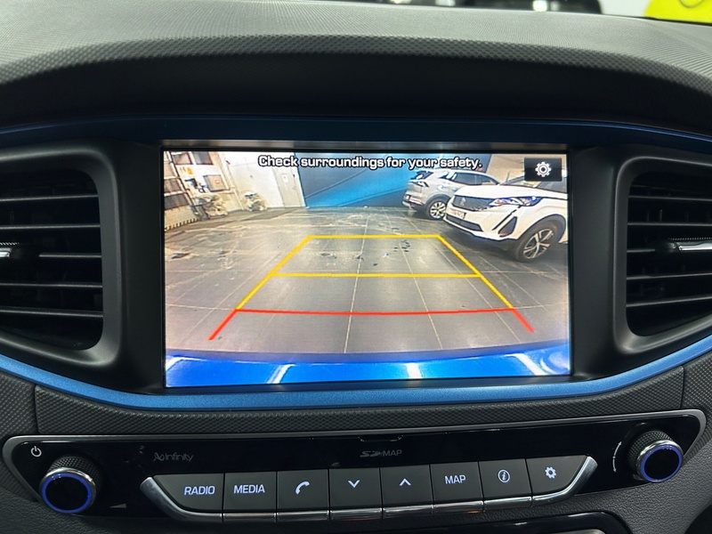 Hyundai IONIQ hybrid vaihtoauto