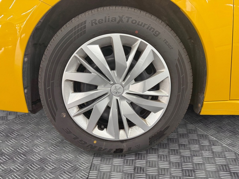 Peugeot 208 vaihtoauto