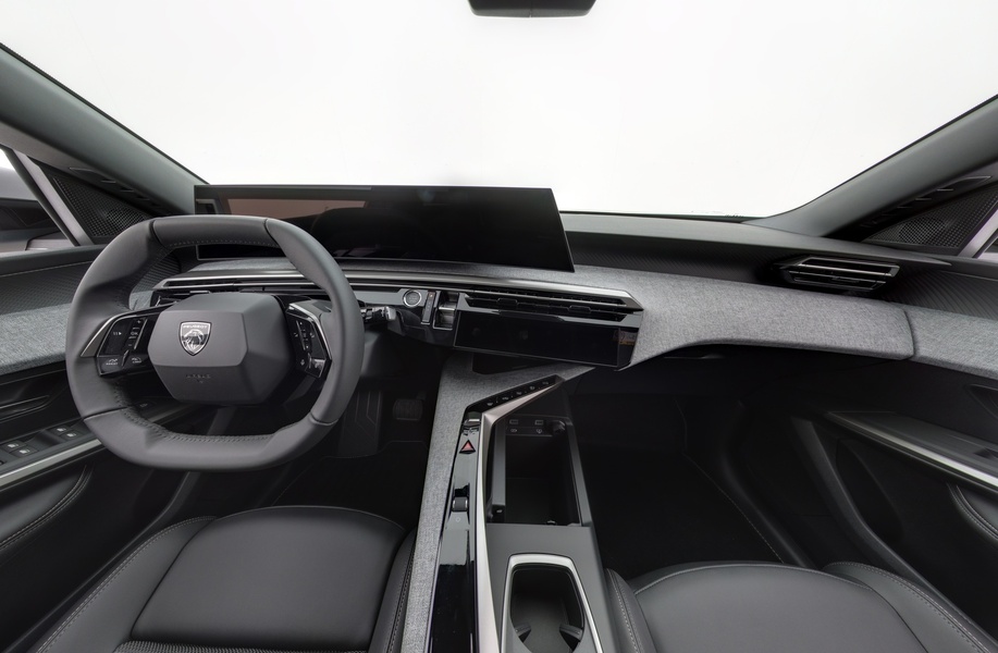 Peugeot E-3008 vaihtoauto