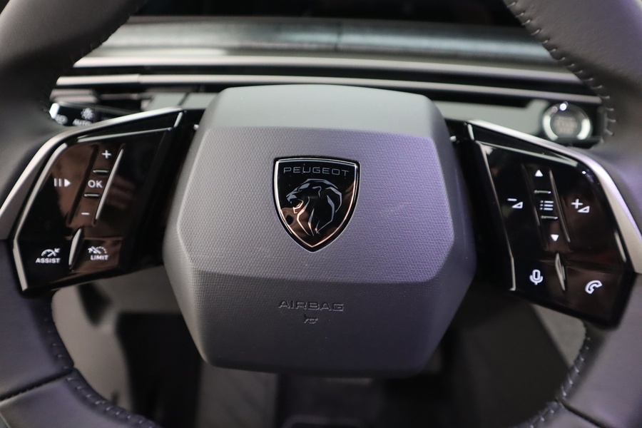 Peugeot E-3008 vaihtoauto