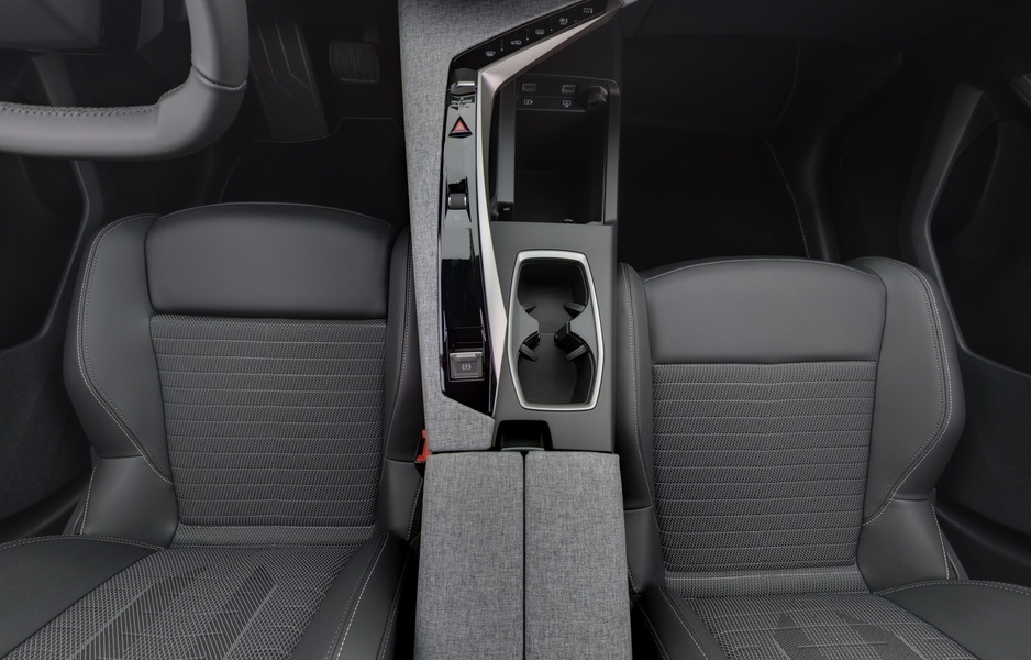 Peugeot E-3008 vaihtoauto