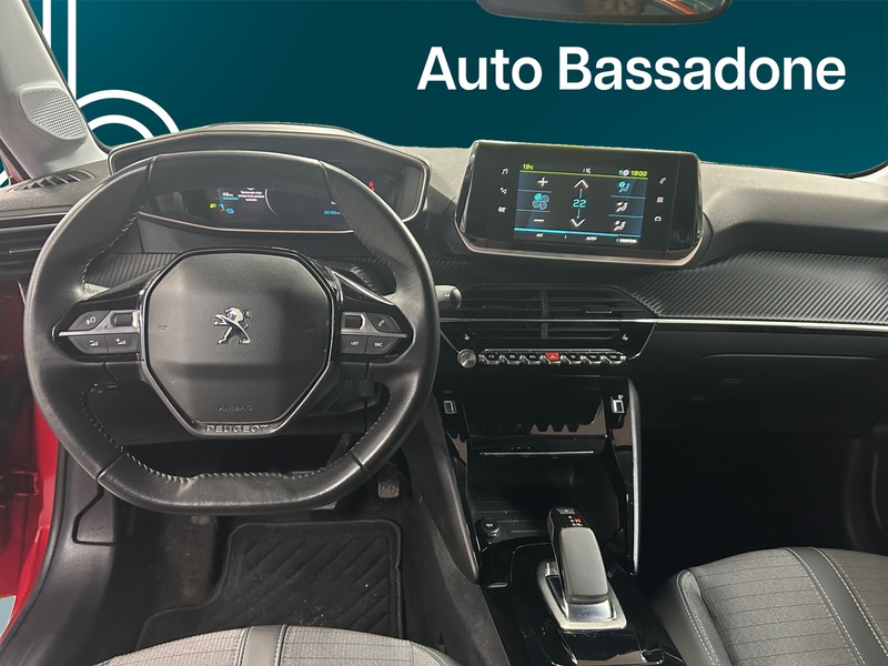 Peugeot e-208 vaihtoauto