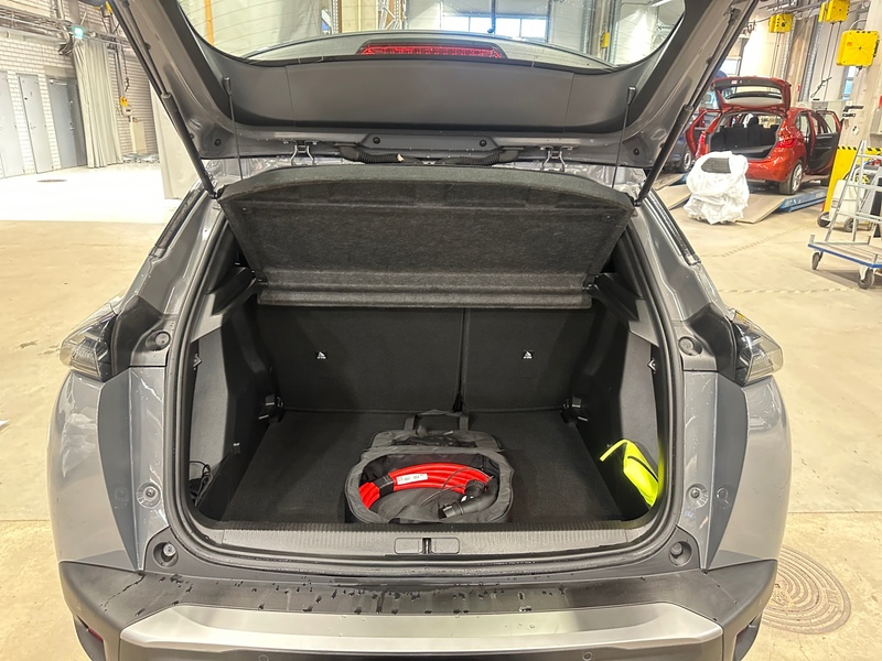 Peugeot e-2008 vaihtoauto