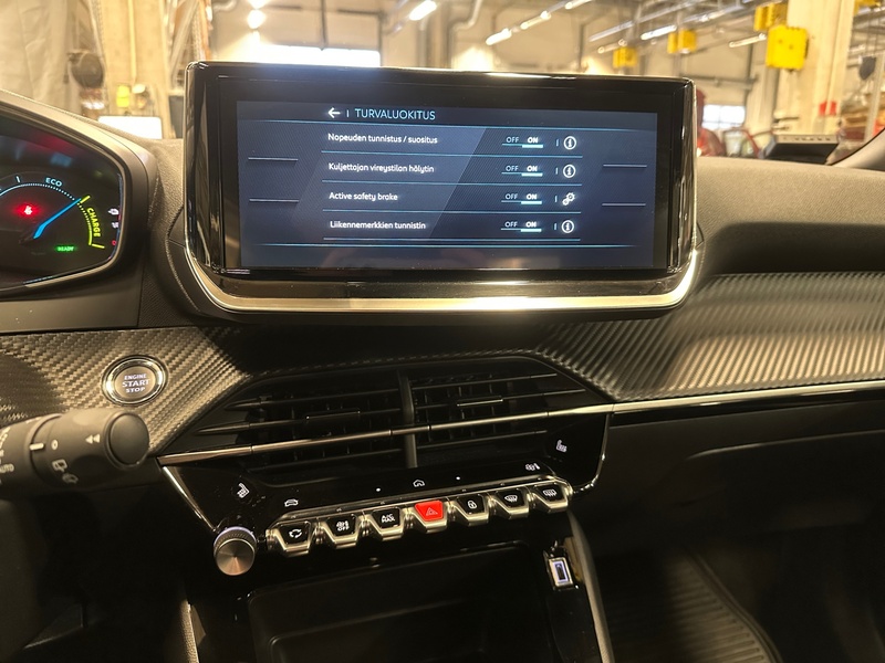 Peugeot e-2008 vaihtoauto