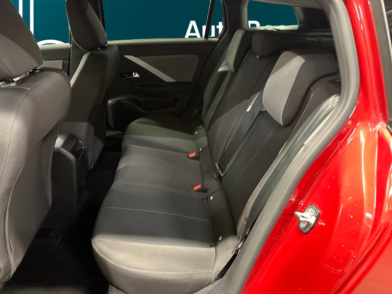 Opel Astra vaihtoauto