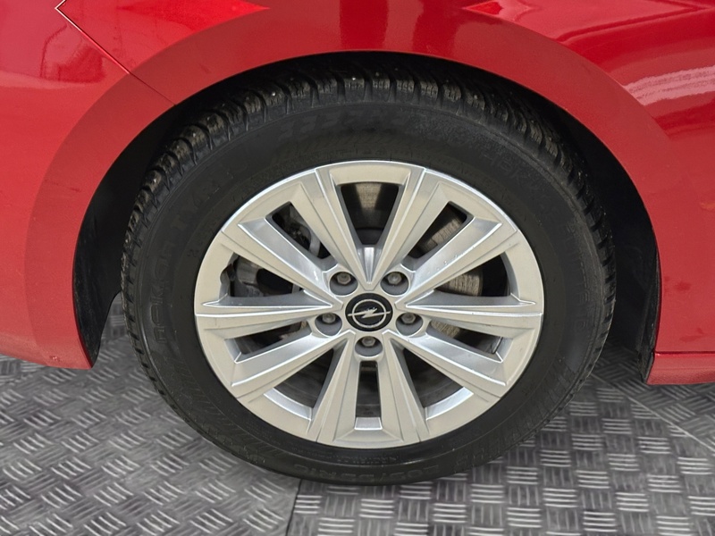 Opel Astra vaihtoauto