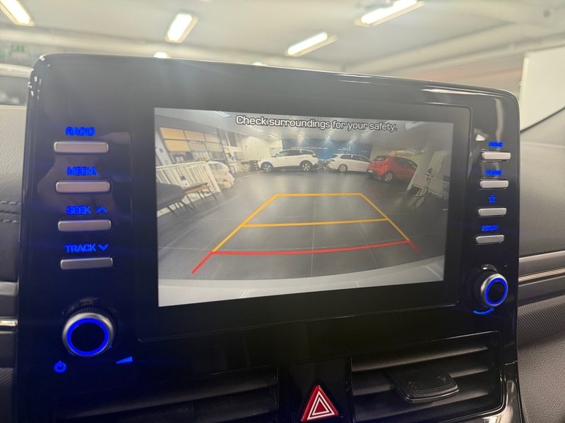 Hyundai IONIQ hybrid vaihtoauto