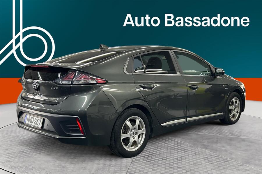 Hyundai IONIQ plug-in vaihtoauto