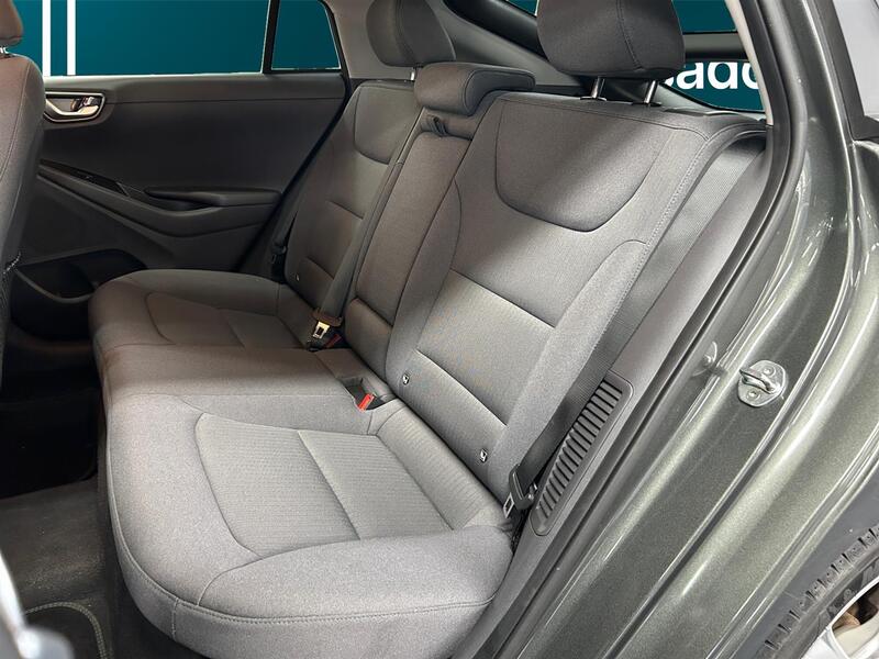 Hyundai IONIQ plug-in vaihtoauto