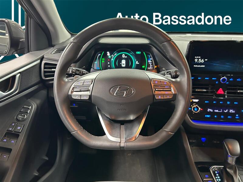 Hyundai IONIQ plug-in vaihtoauto