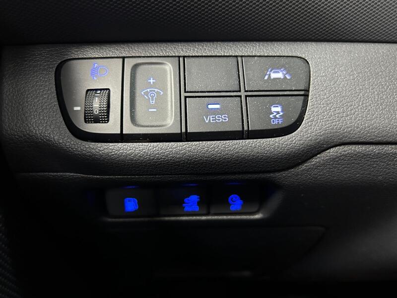 Hyundai IONIQ plug-in vaihtoauto