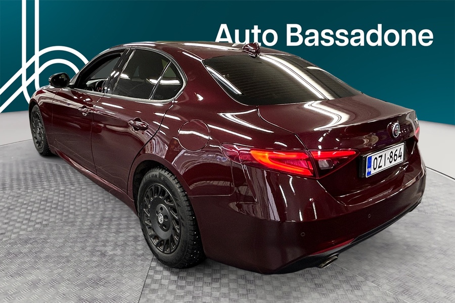 Alfa Romeo Giulia vaihtoauto