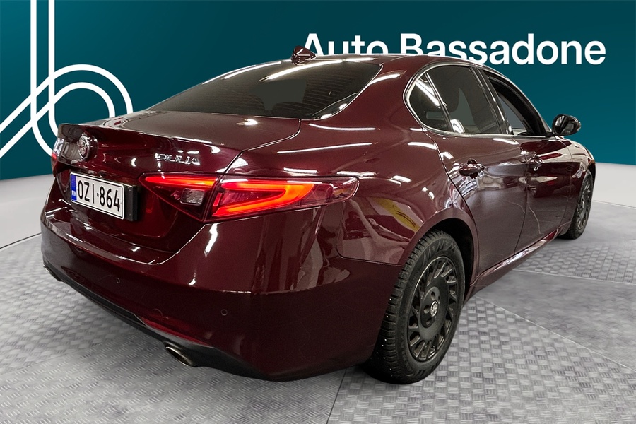 Alfa Romeo Giulia vaihtoauto