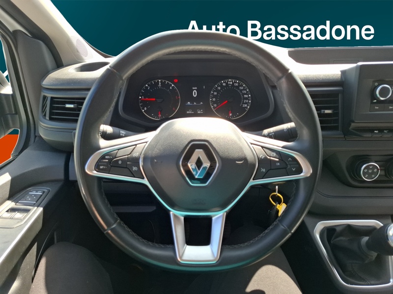 Renault Trafic vaihtoauto