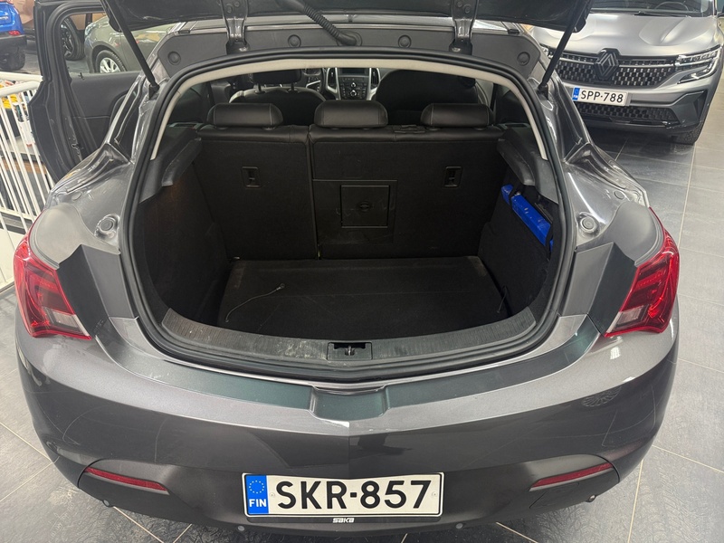Opel Astra vaihtoauto