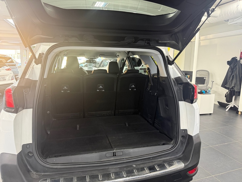 Peugeot 5008 vaihtoauto