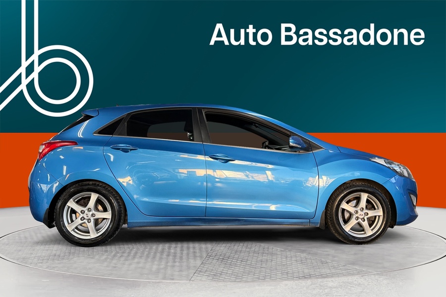 Hyundai i30 5d vaihtoauto