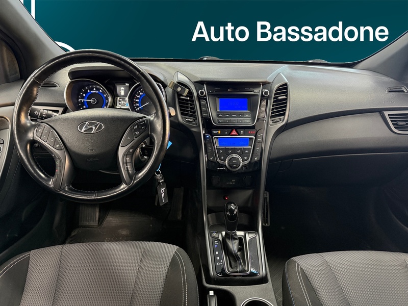 Hyundai i30 5d vaihtoauto