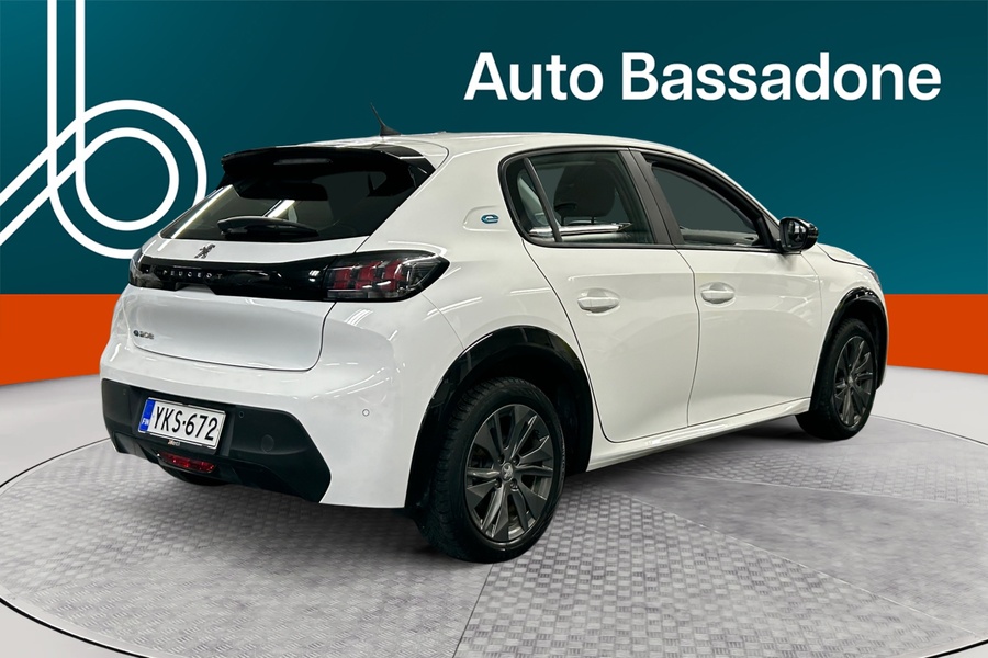 Peugeot e-208 vaihtoauto