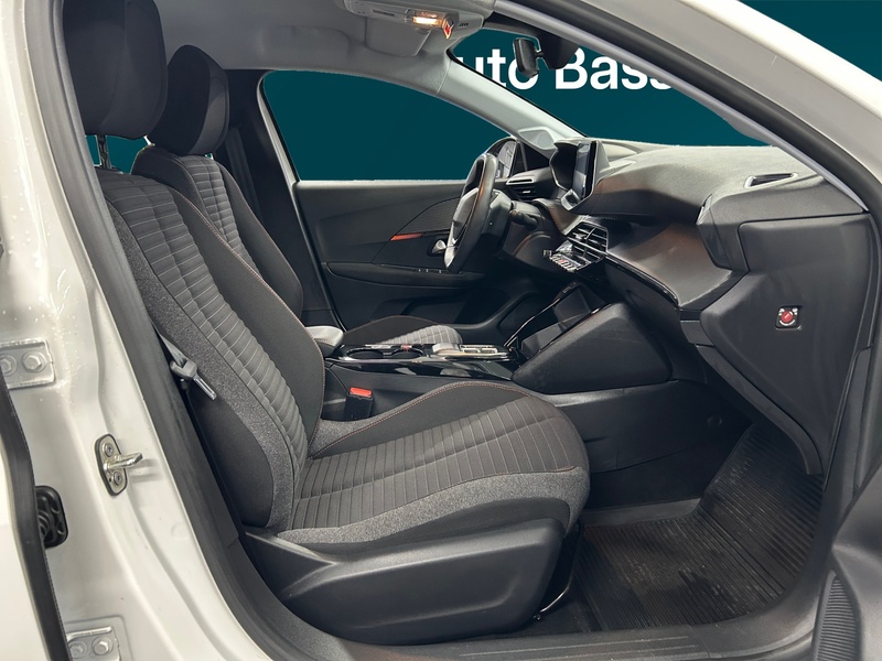 Peugeot e-208 vaihtoauto