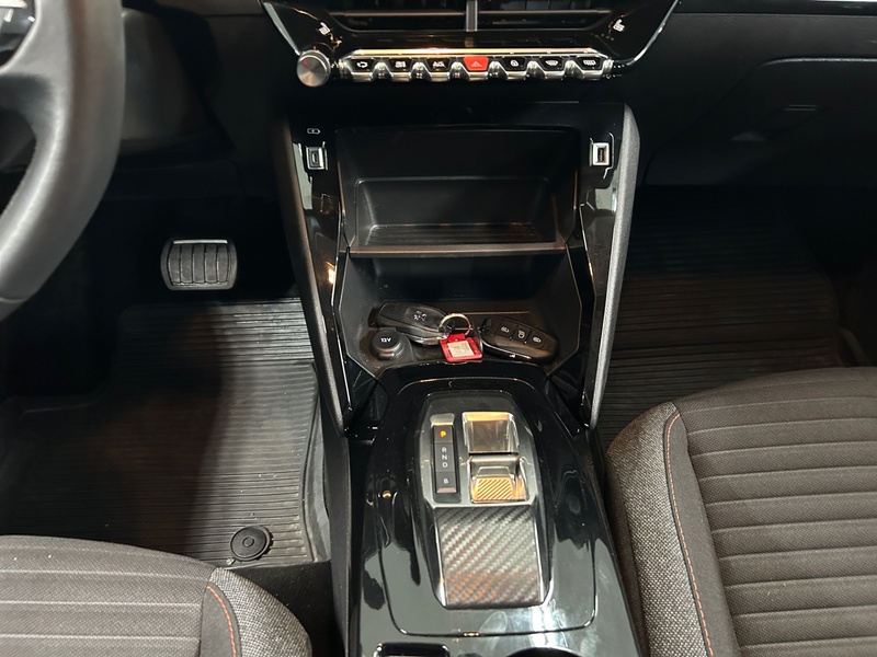 Peugeot e-208 vaihtoauto