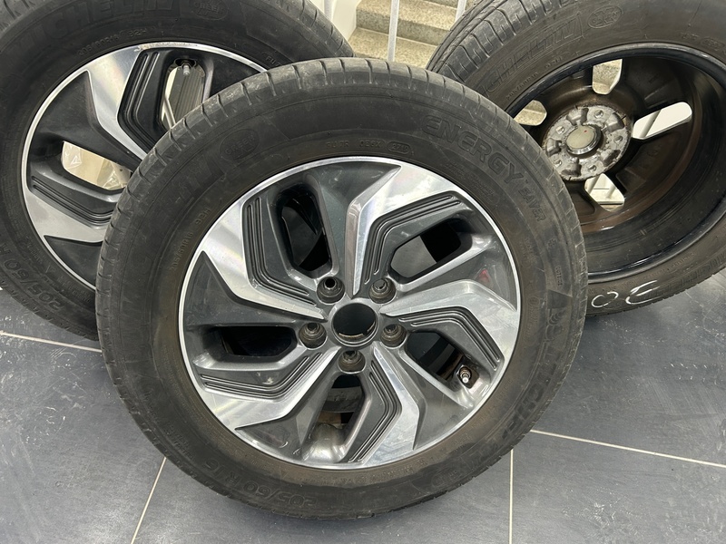 Hyundai Kona vaihtoauto