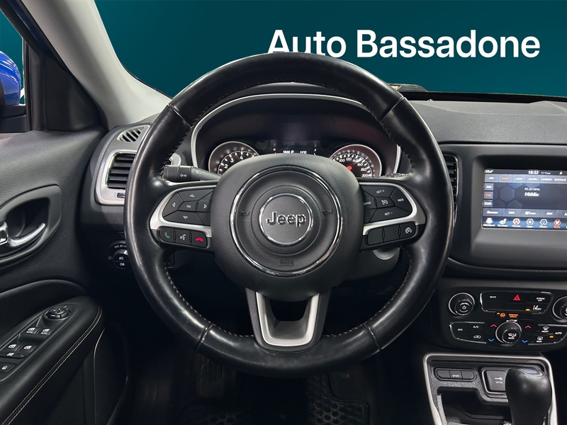 Jeep Compass vaihtoauto