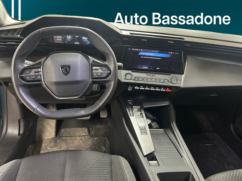 Peugeot 308 vaihtoauto